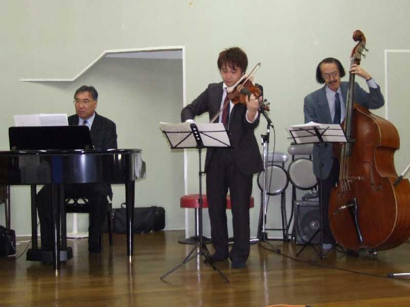 �V���N�}�y�c at Home