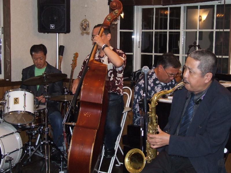 �V���N�}�y�c at Home