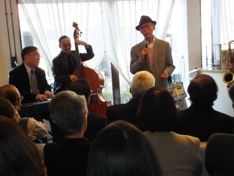 �V���N�}�y�c at Home