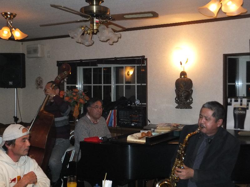 �V���N�}�y�c at Home