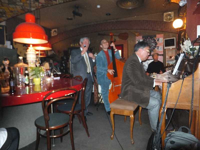 �V���N�}�y�c at Home