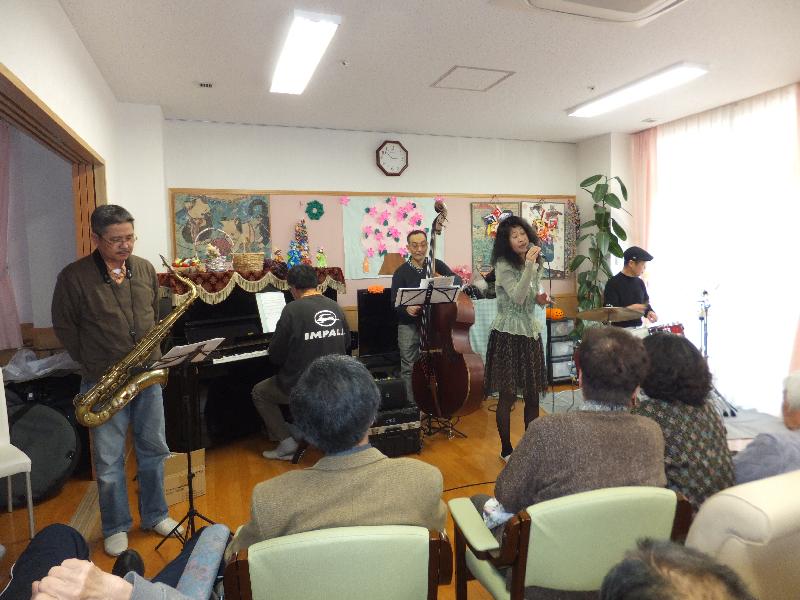 �V���N�}�y�c at Home