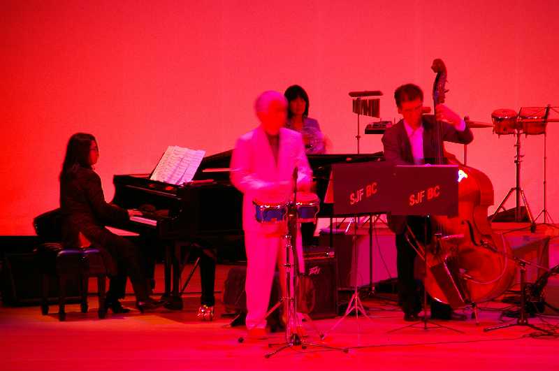 �V���N�}�y�c at Home