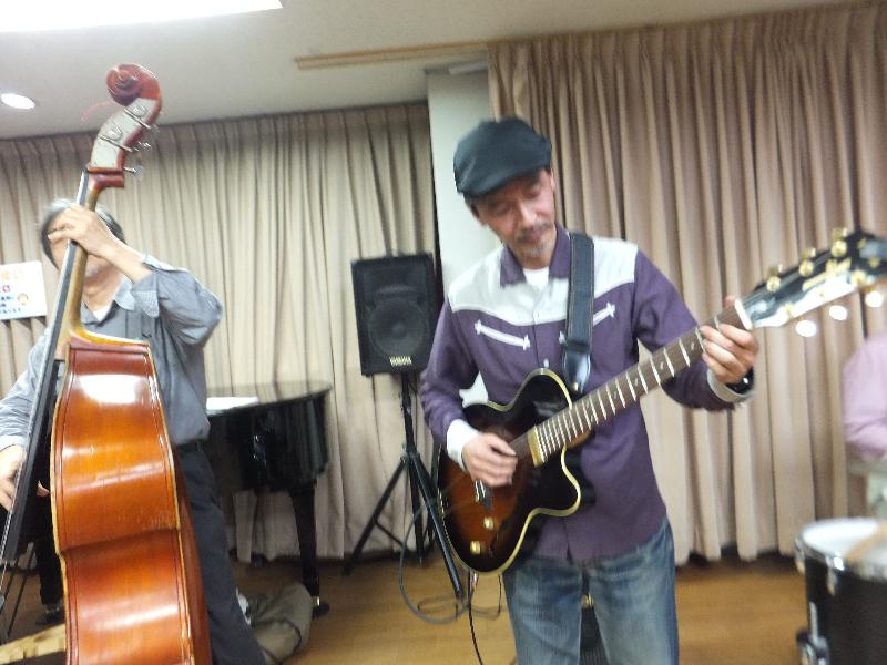 �V���N�}�y�c at Home