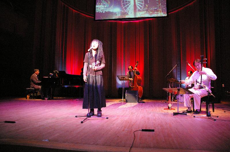 �V���N�}�y�c at Home