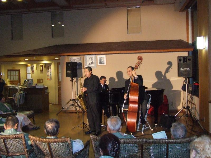 �V���N�}�y�c at Home