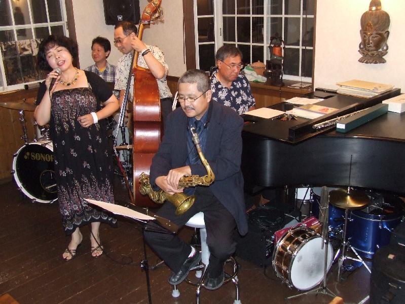 �V���N�}�y�c at Home