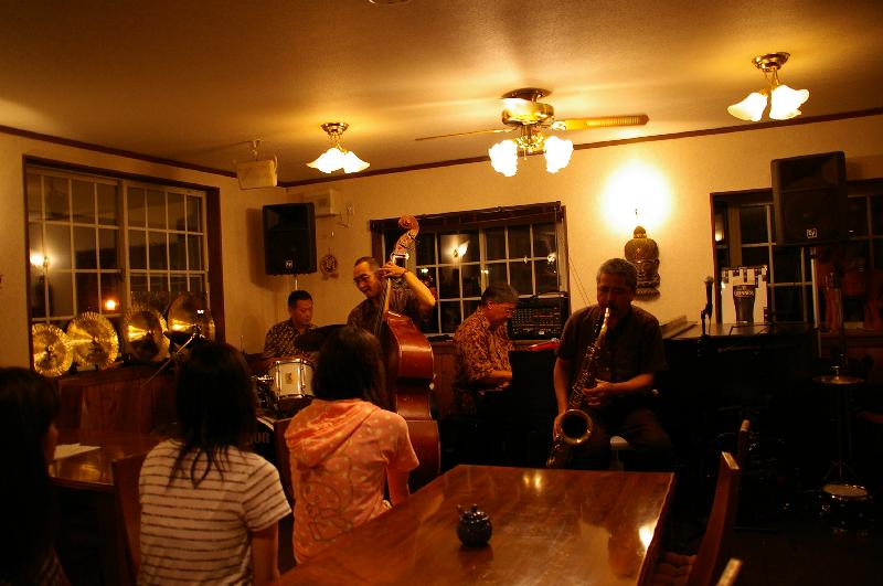 �V���N�}�y�c at Home