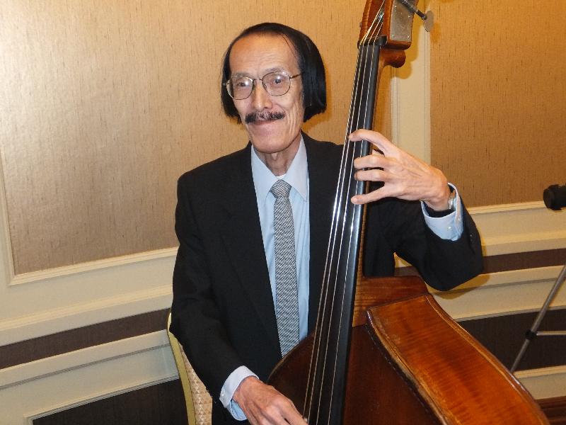 �V���N�}�y�c at Home