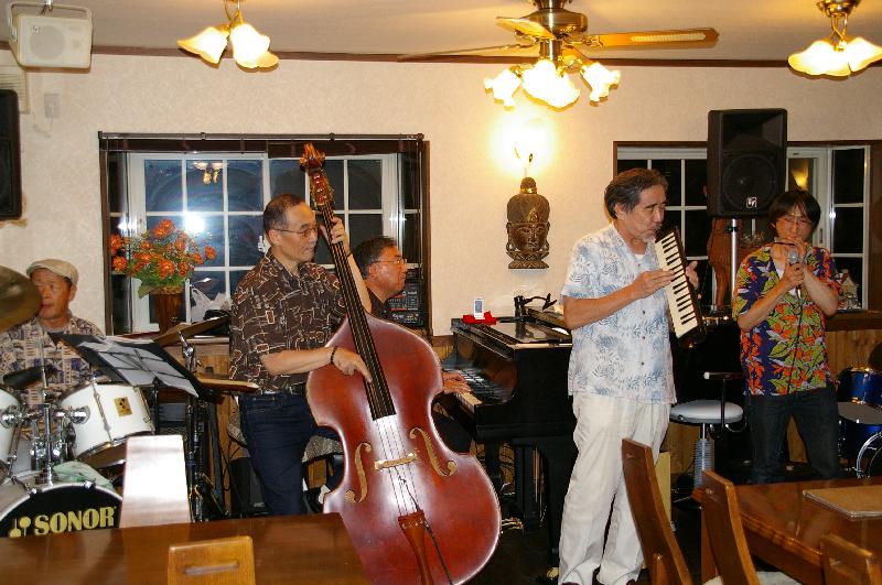 �V���N�}�y�c at Home