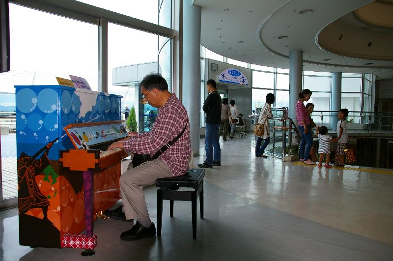 �V���N�}�y�c at Home