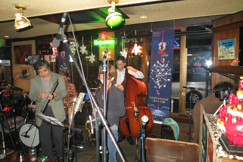 �V���N�}�y�c at Home