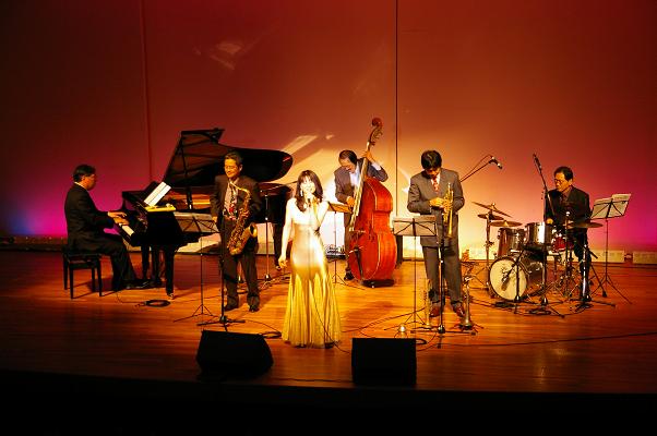 �V���N�}�y�c at Home